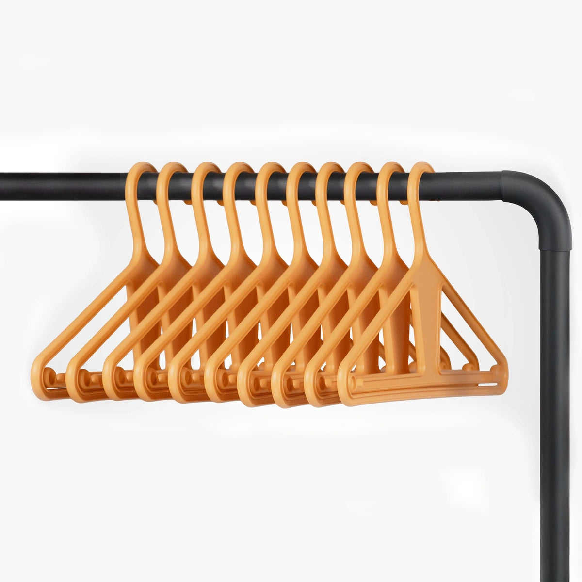 Kangaroo Heavy Duty in Tangerine: 10-pack on a rail