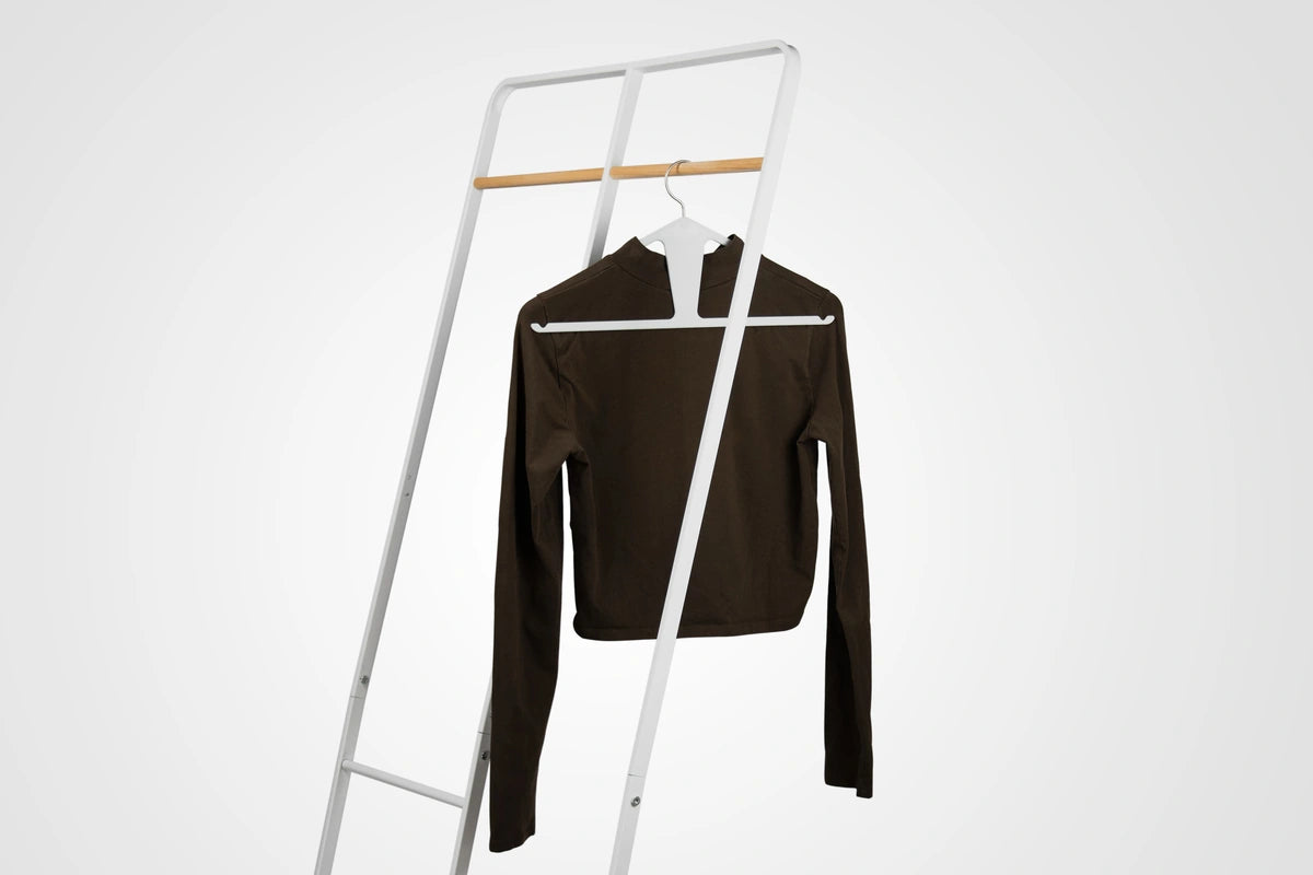 Kangaroo Slim in Oatmilk: garment hanging examples