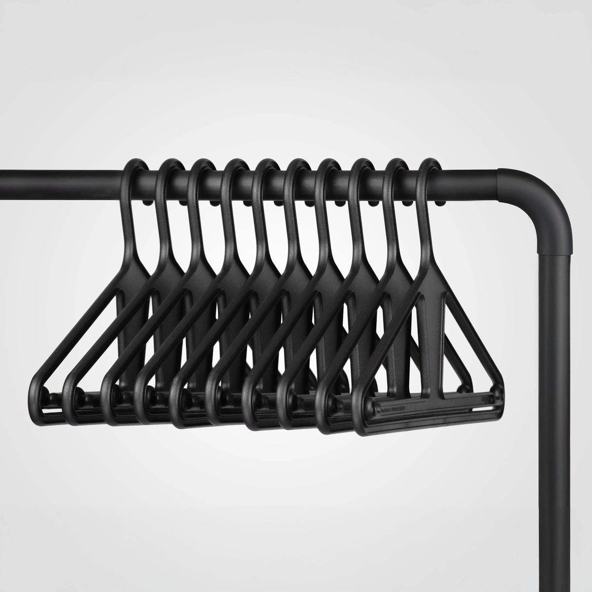 Kangaroo Heavy Duty in Charcoal: 10-pack on a rail