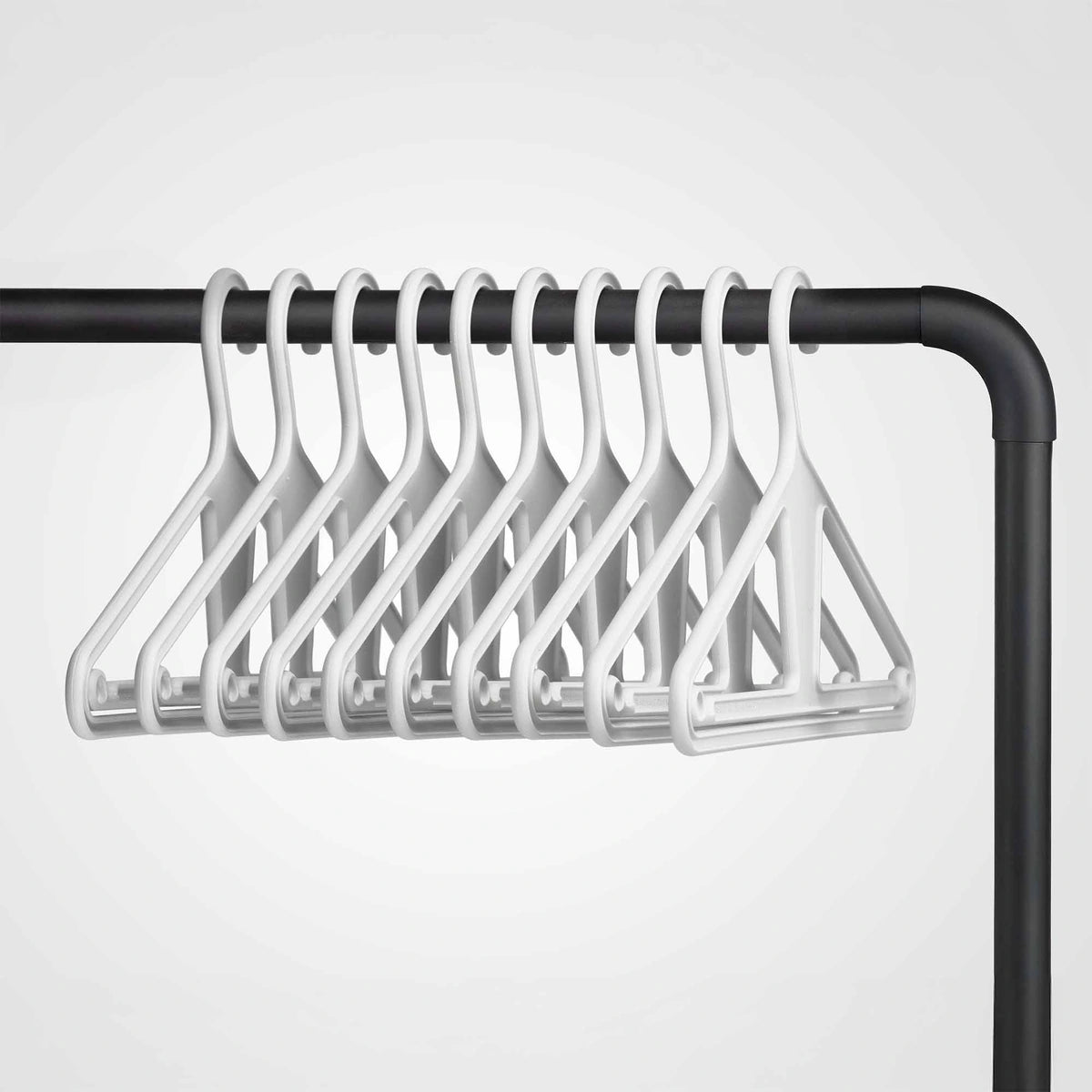 Kangaroo Heavy Duty in Oatmilk: 10-pack on a rail